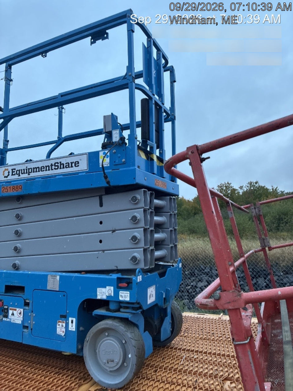 2022 GENIE GS-3232