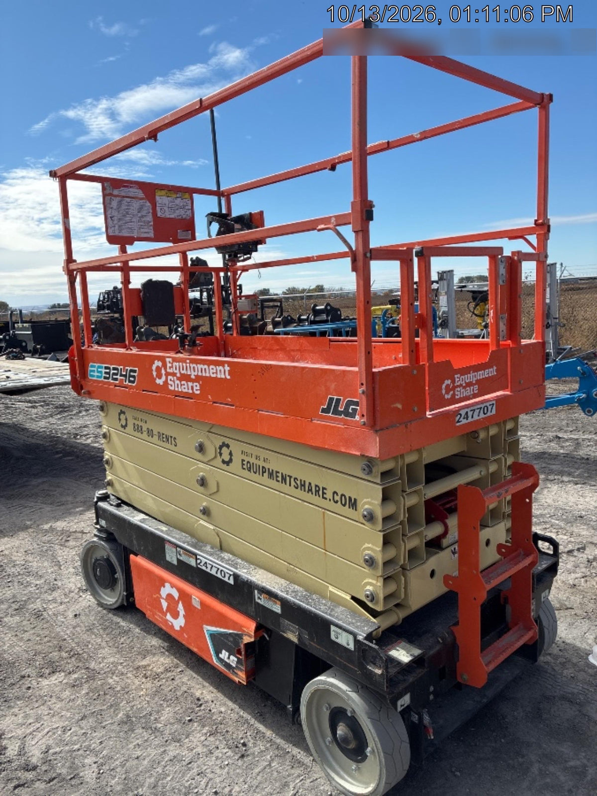 2022 JLG ES3246