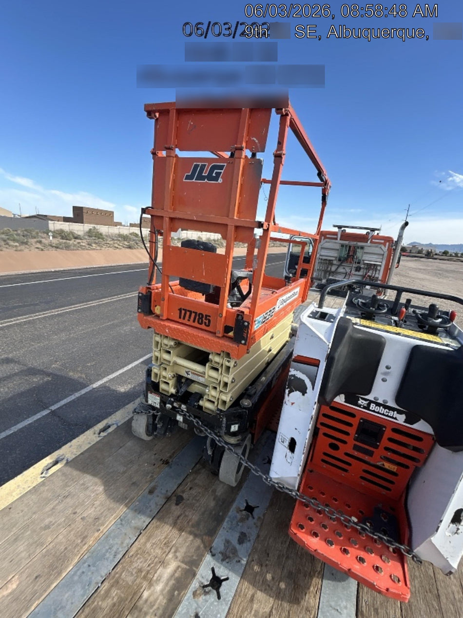 2021 JLG ES1932