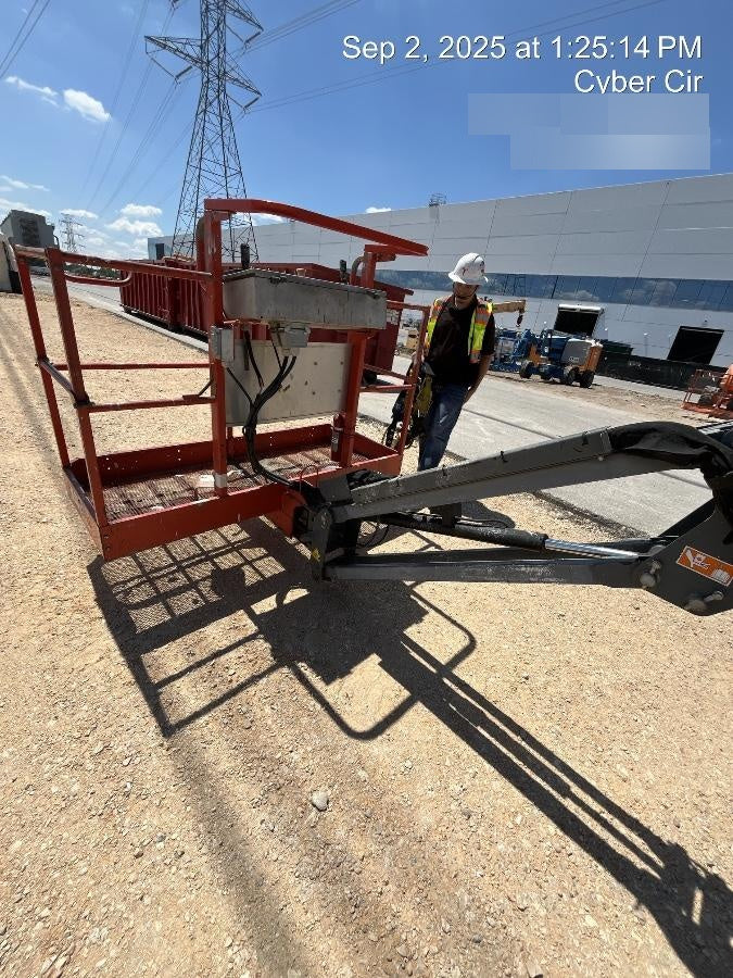 2017 Skyjack SJ46 AJ Skyjack 46AJ, Diesel Engine, Foam Filled Tires, 30x72" Platform, Extended Warranty 5yr/5k hr