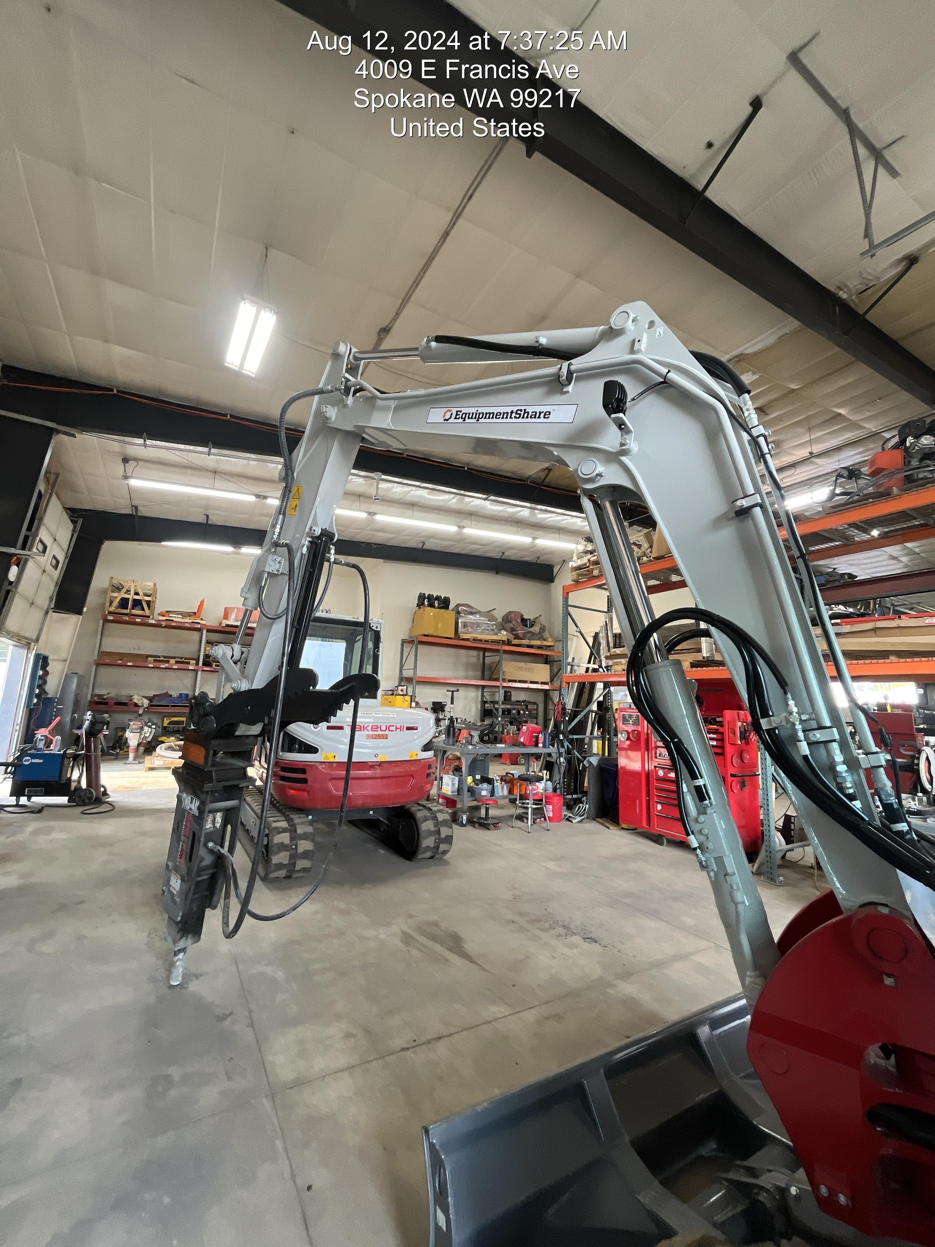 2024 TAKEUCHI TB250-2CR