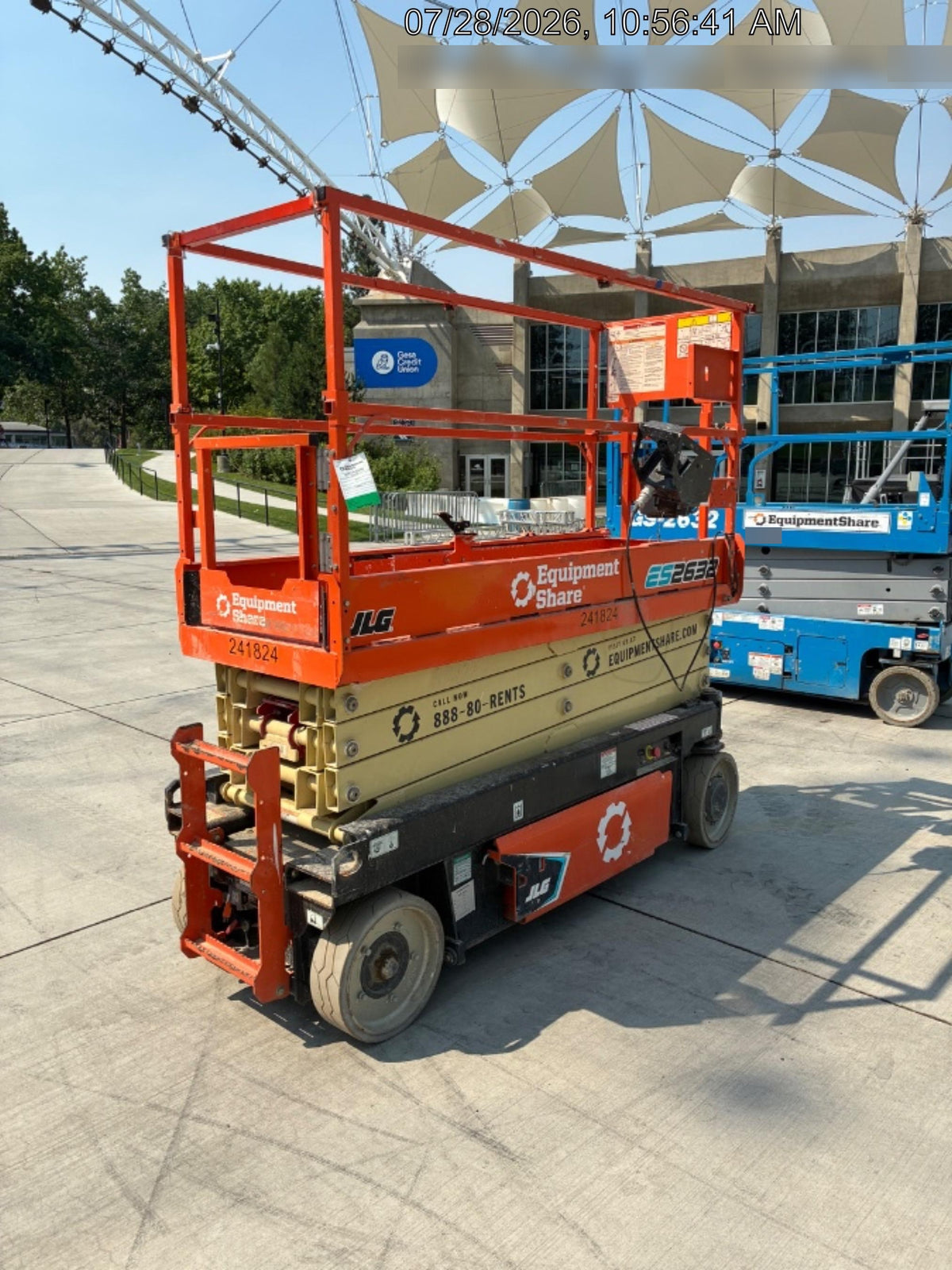 2022 JLG ES2632