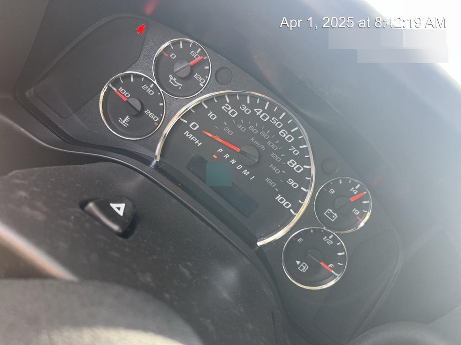 2025 CHEVROLET Express Van - Rental