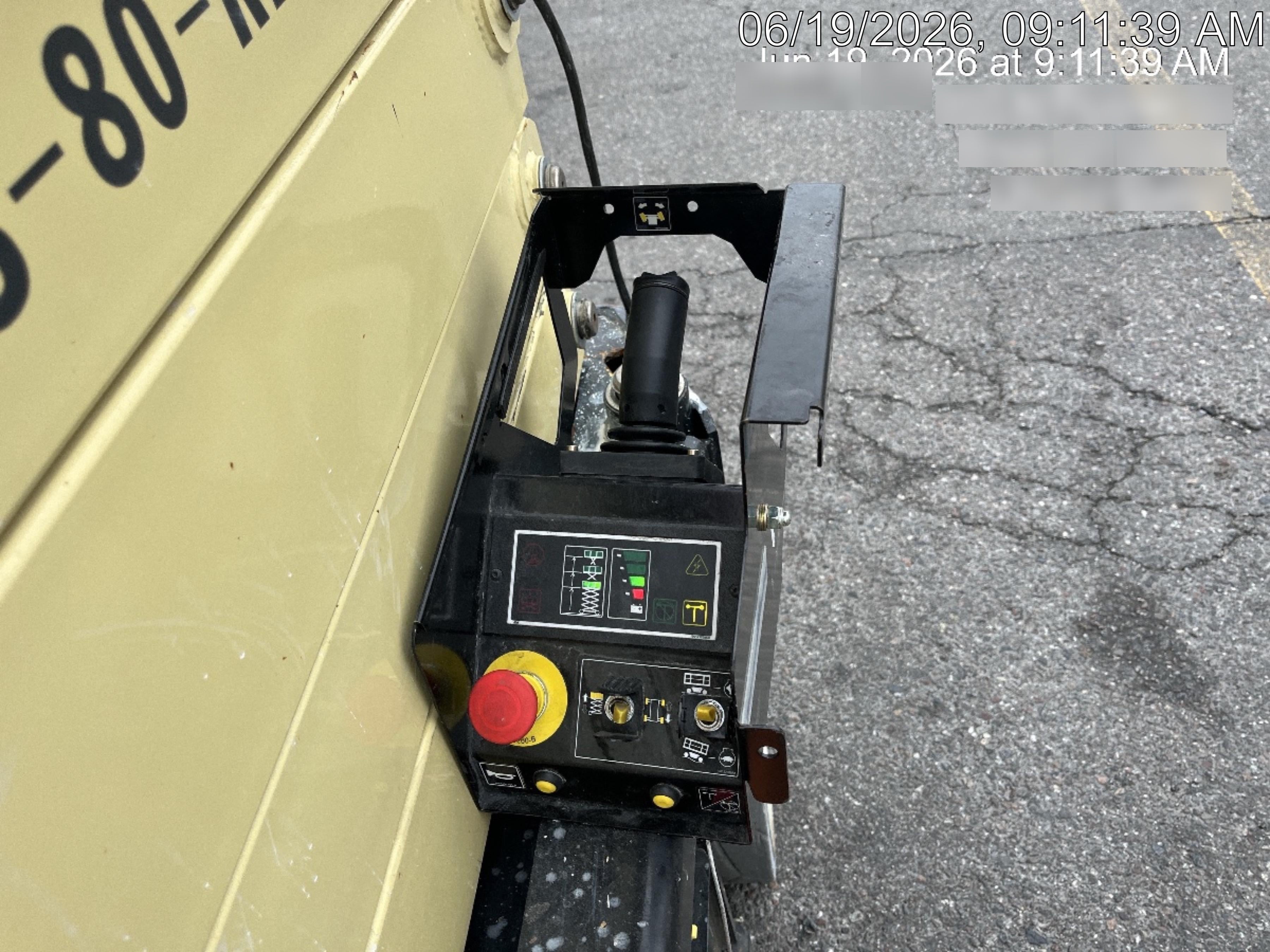 2022 JLG ES3246