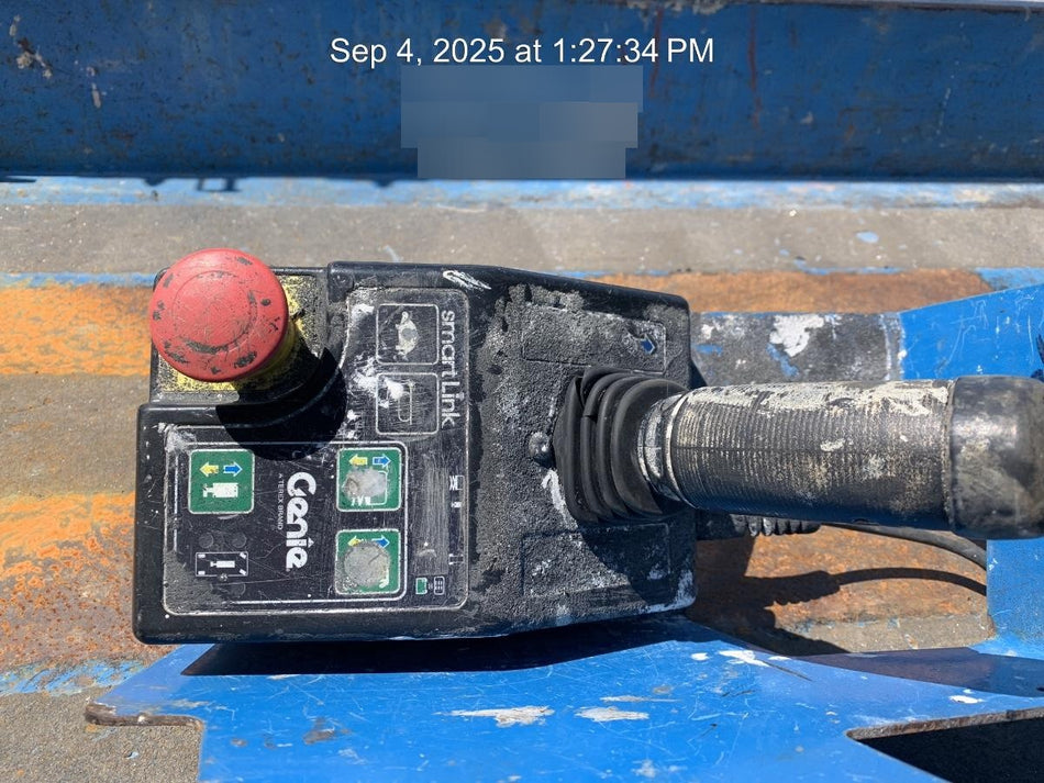 2016 Genie GS-3232 32' Narrow Scissor Lift