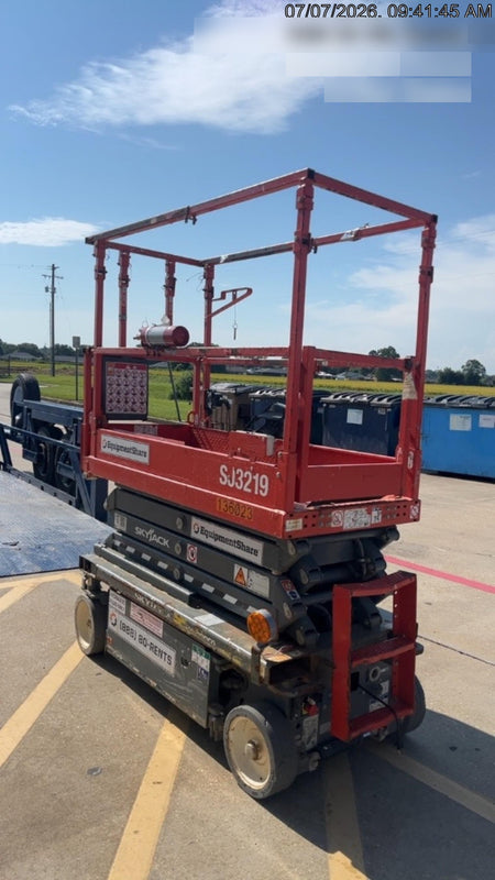 2021 SKYJACK SJ3219