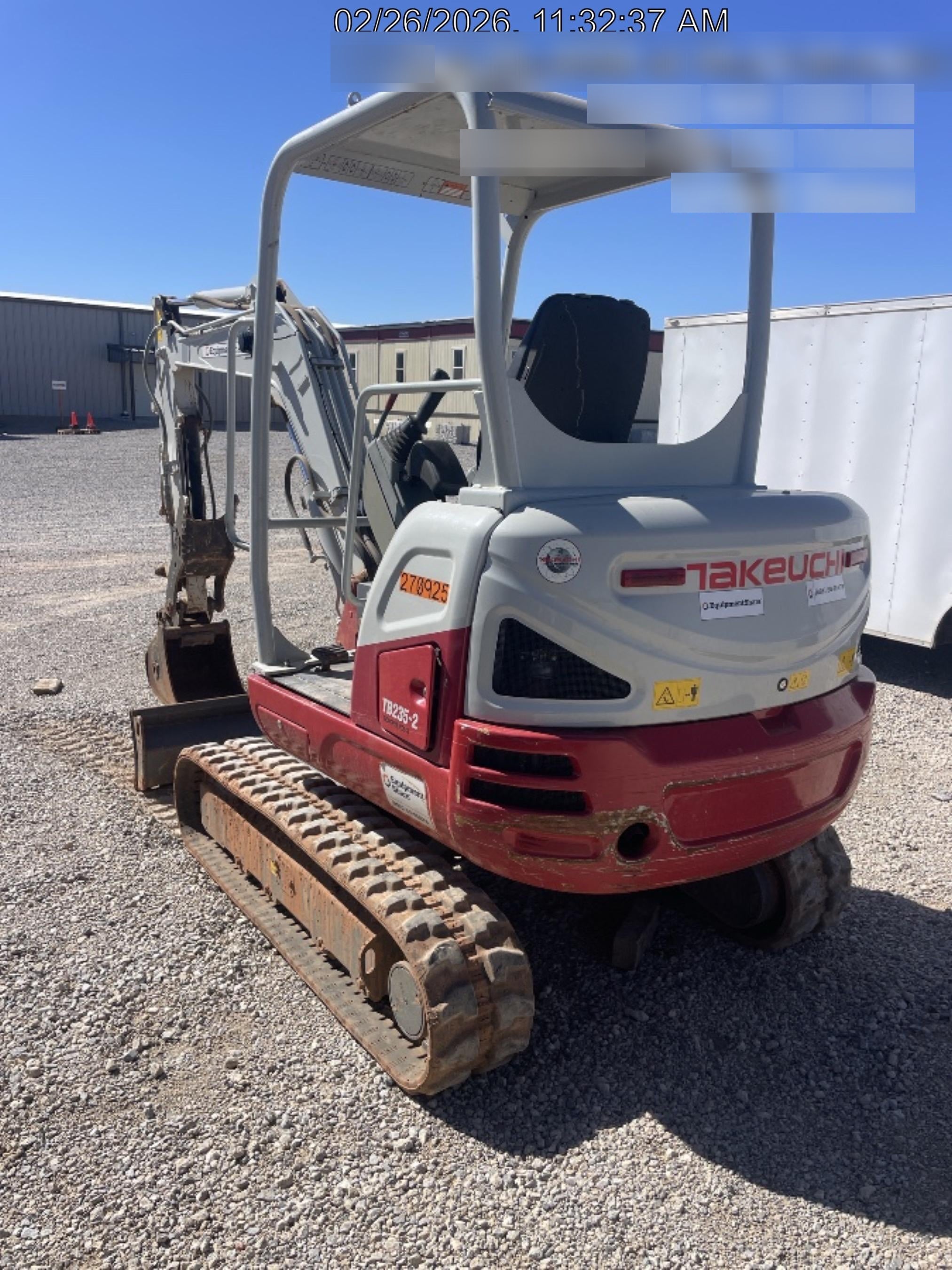 2022 TAKEUCHI TB235-2R