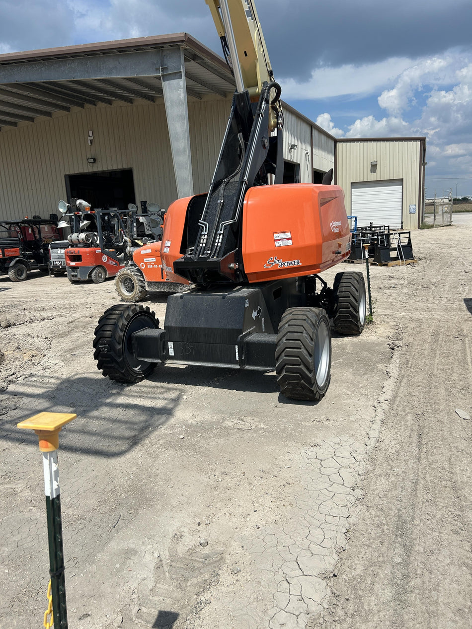 2025 JLG 660SJ
