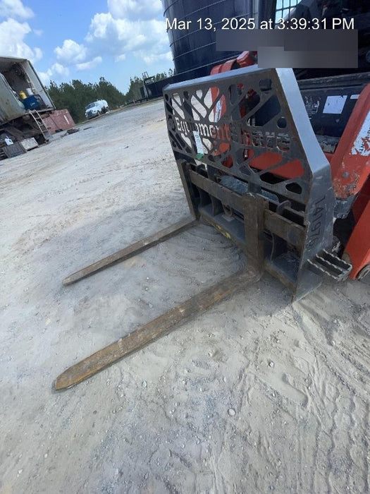 2021 PALADIN 48" Pallet Forks - Paladin