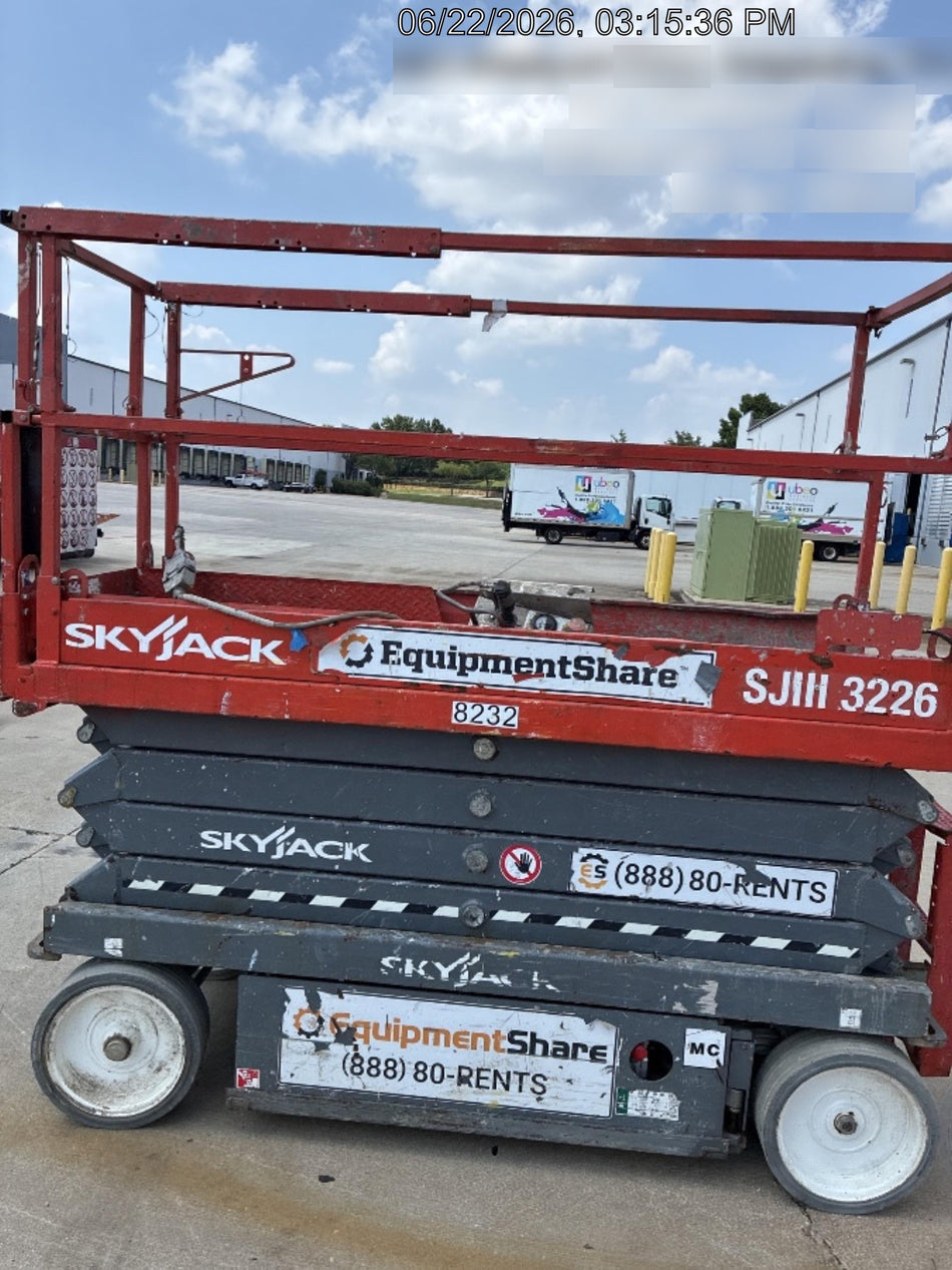 2018 Skyjack SJIII-3226 Skyjack SJIII3226 Scissor Lift w/Trojan Batteries