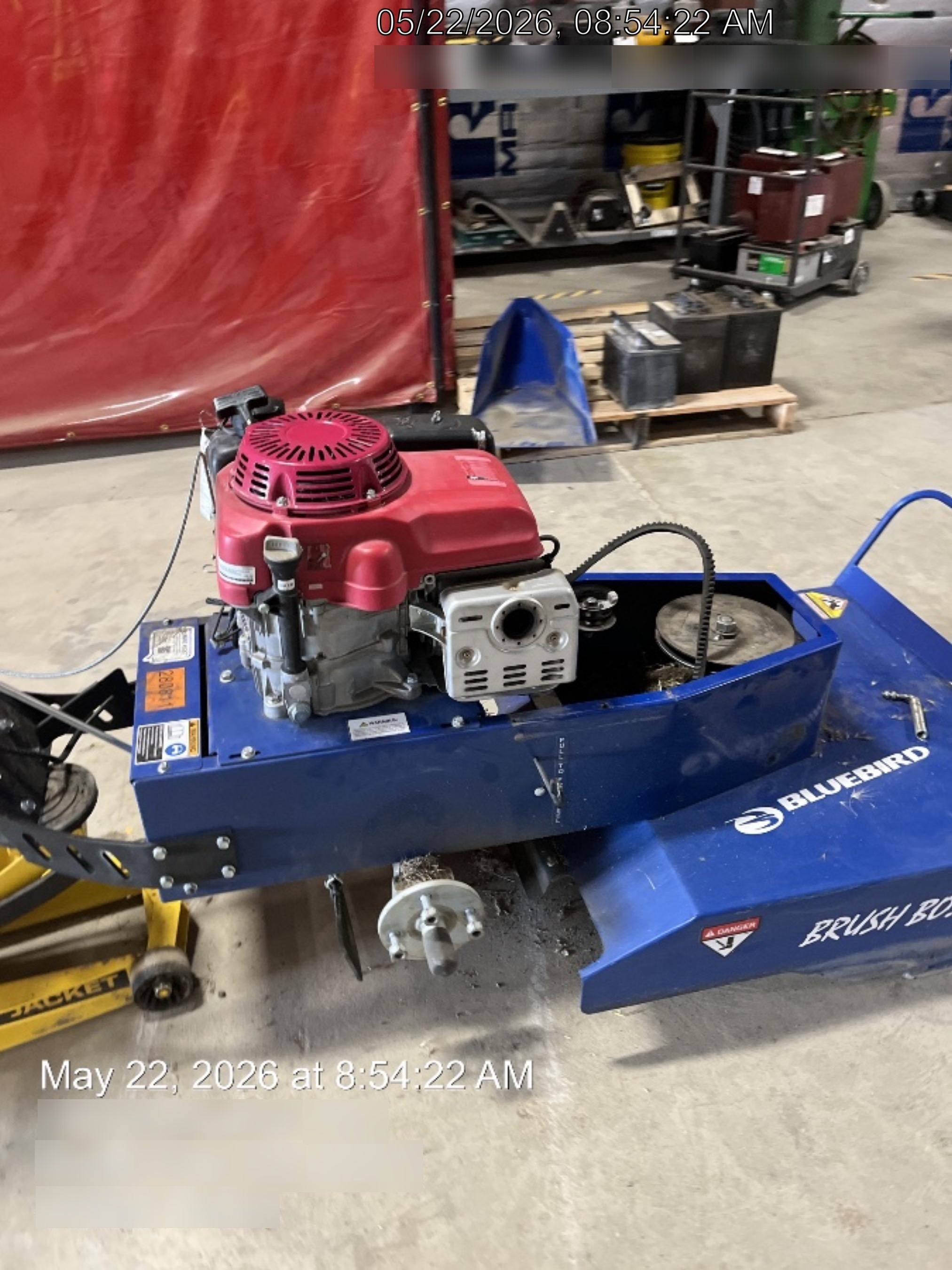 2022 BLUEBIRD BB26 Brushboss