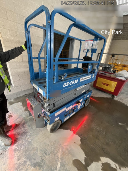 2019 Genie GS-1930 Fixed rails with chain Entry