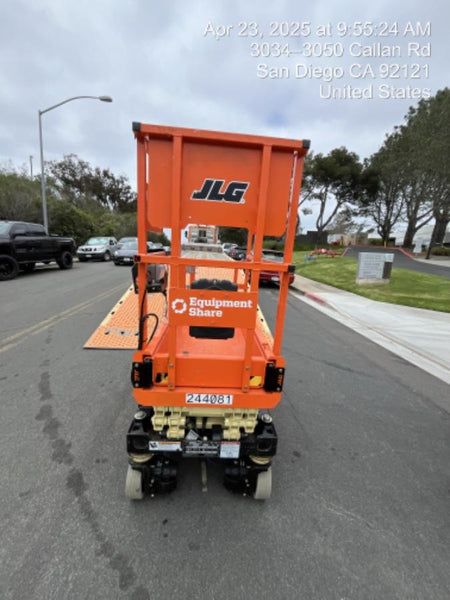 2022 JLG ES1330L