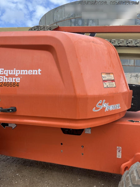 2022 JLG 660SJ