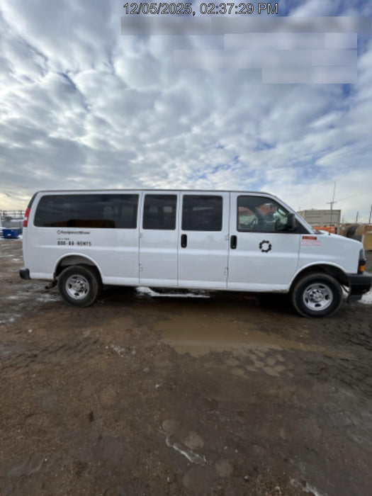 2025 CHEVROLET Express Van - Rental