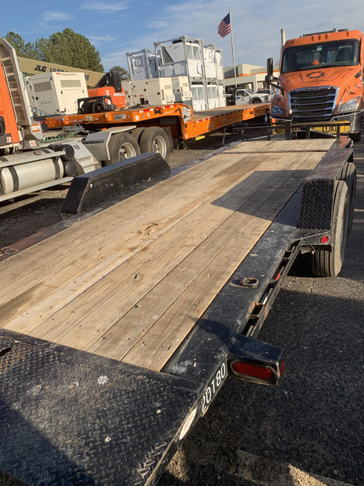 2019 LOADTRAIL 83X20