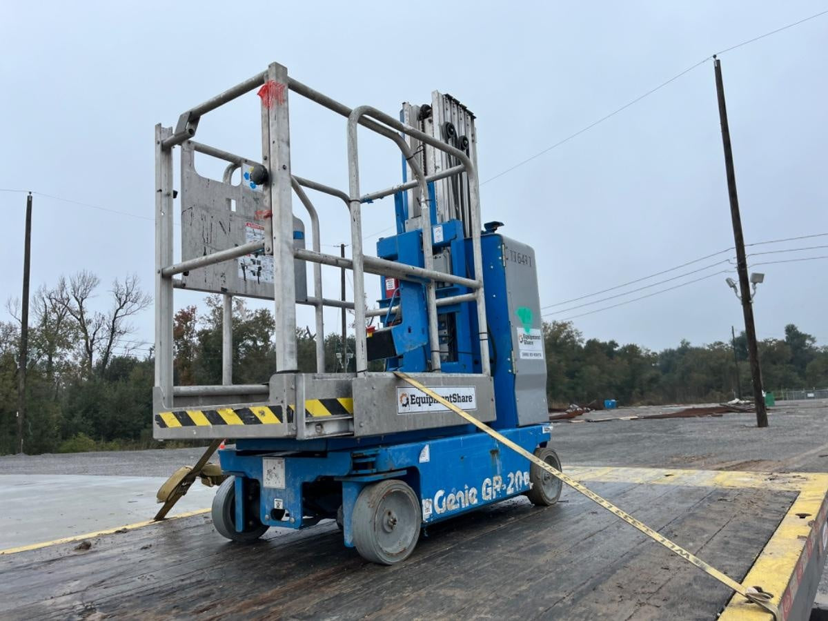 2020 GENIE GR-20