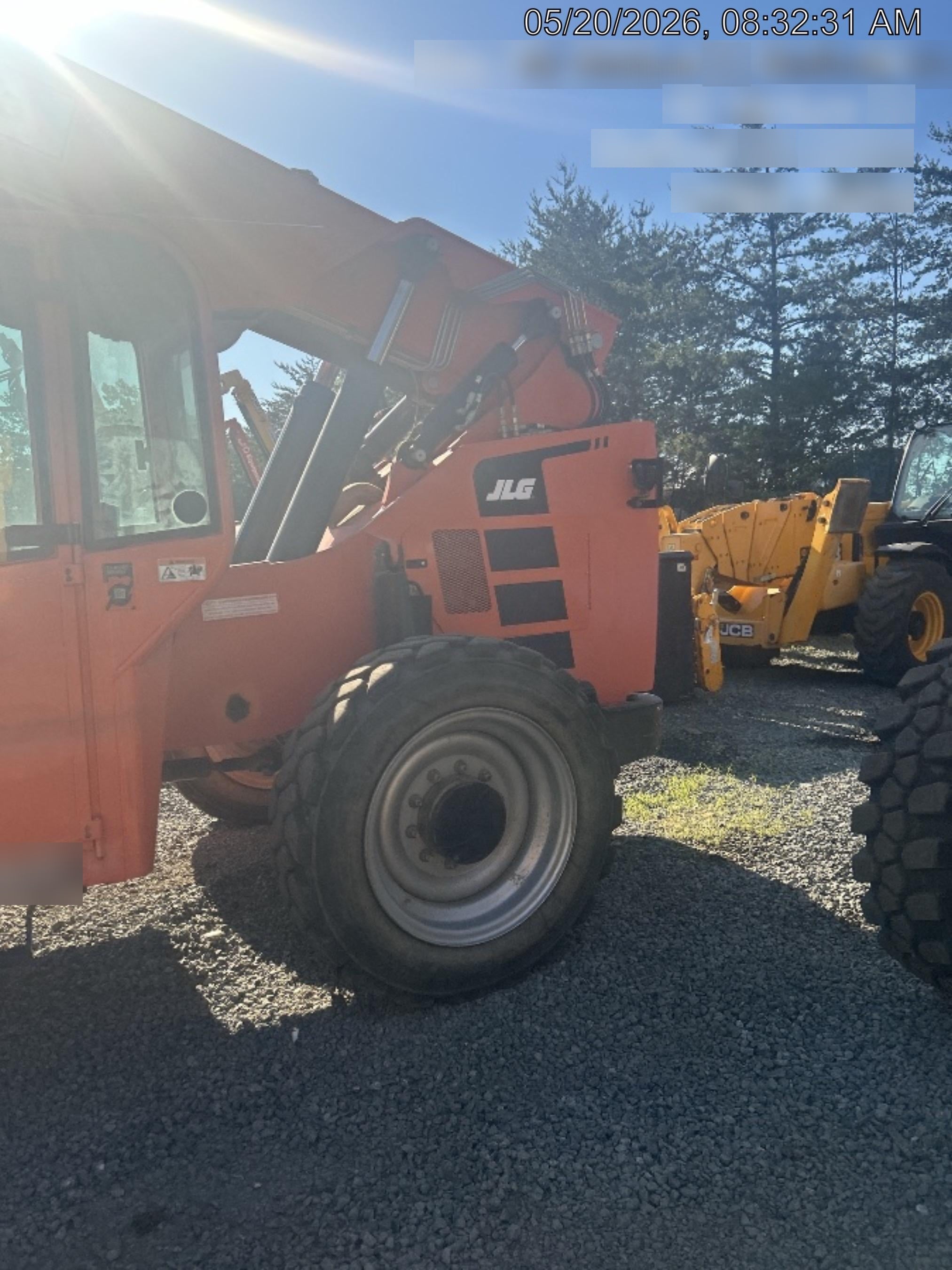2020 SKYTRAK 8042