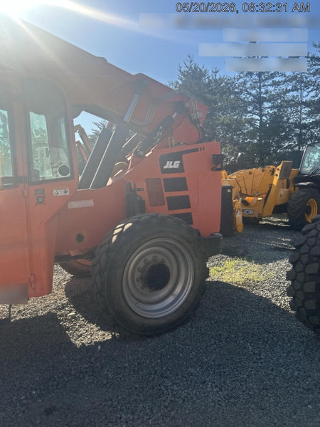 2020 SKYTRAK 8042