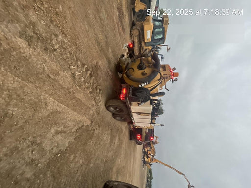 2022 Vac-Tron LP573XDT T4 Koehler Diesel Engine, 500 Gallon Debris Tank, x2 100 Gallon Water Tanks