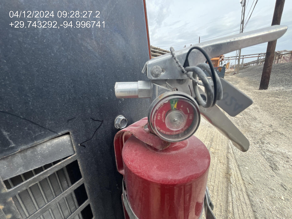 2021 Lincoln Electric Vantage 322 Vantage 322 Ready Pak 3 w/ Decals, ORANGE (includes trailer, cable rack, fender light kit) NO Telematics