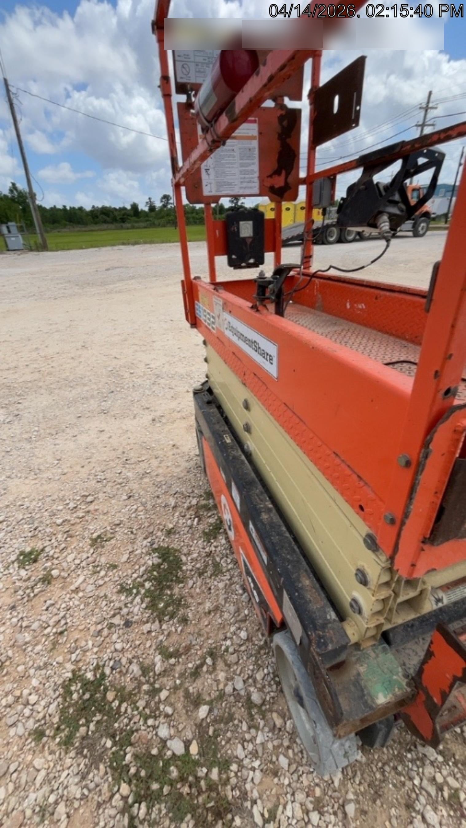 2021 JLG ES1932