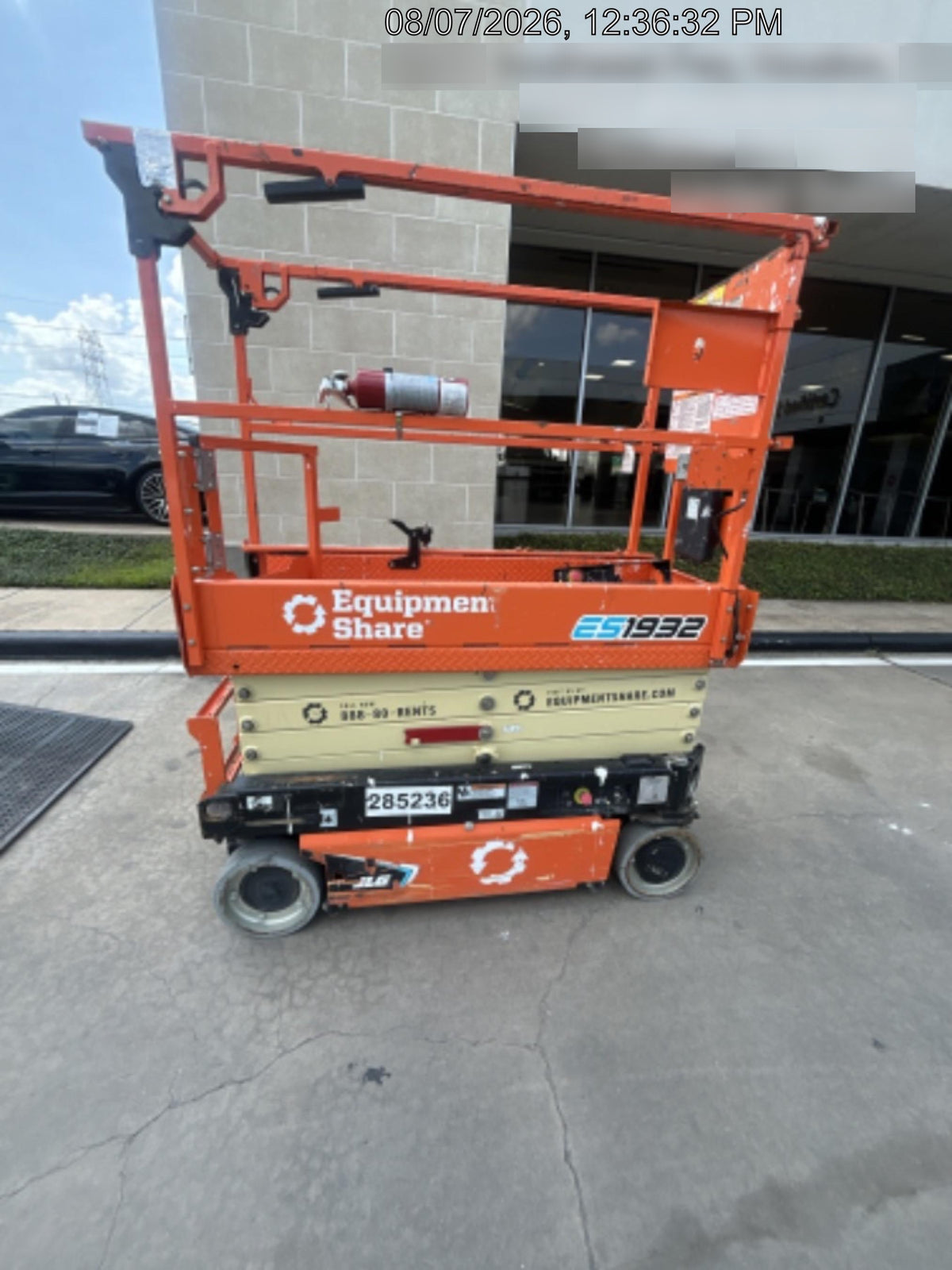 2022 JLG ES1932