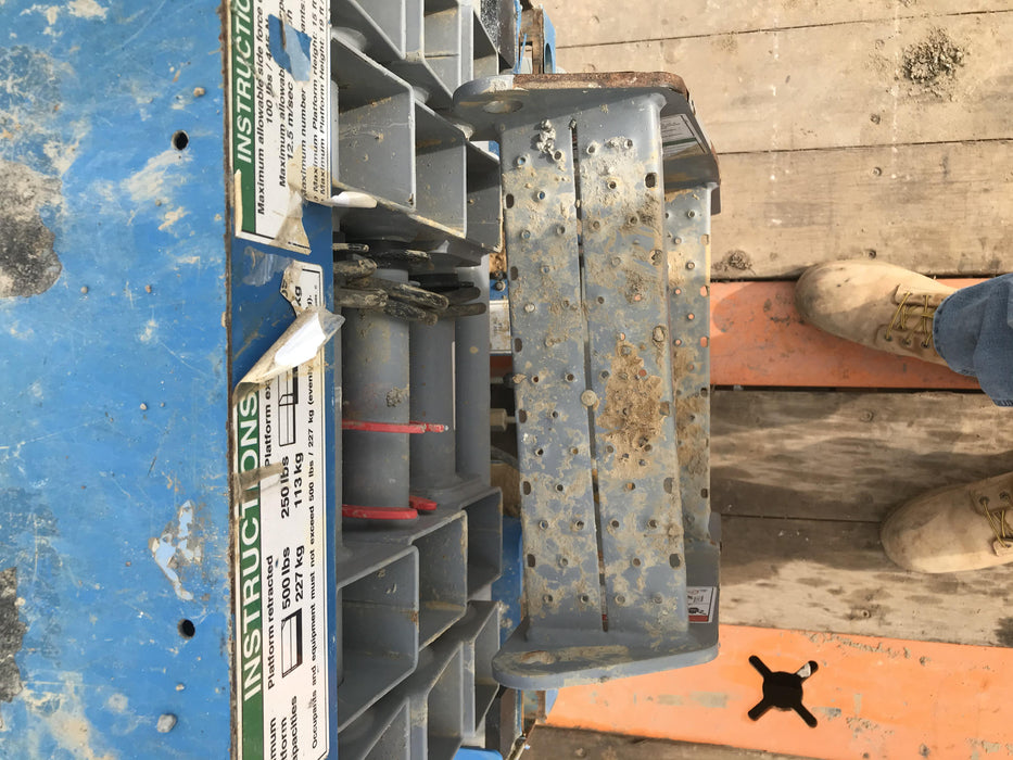 2019 Genie GS-1930 Fixed Rails with Chain Entry