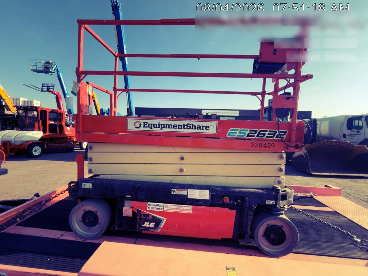 2022 JLG ES2632