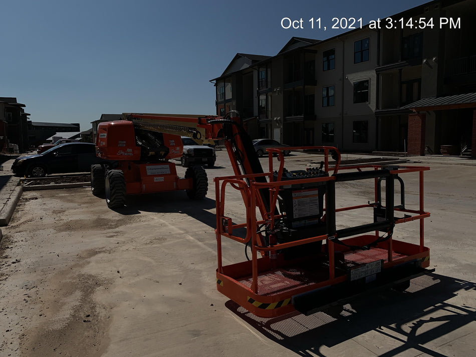 2021 JLG 660SJ