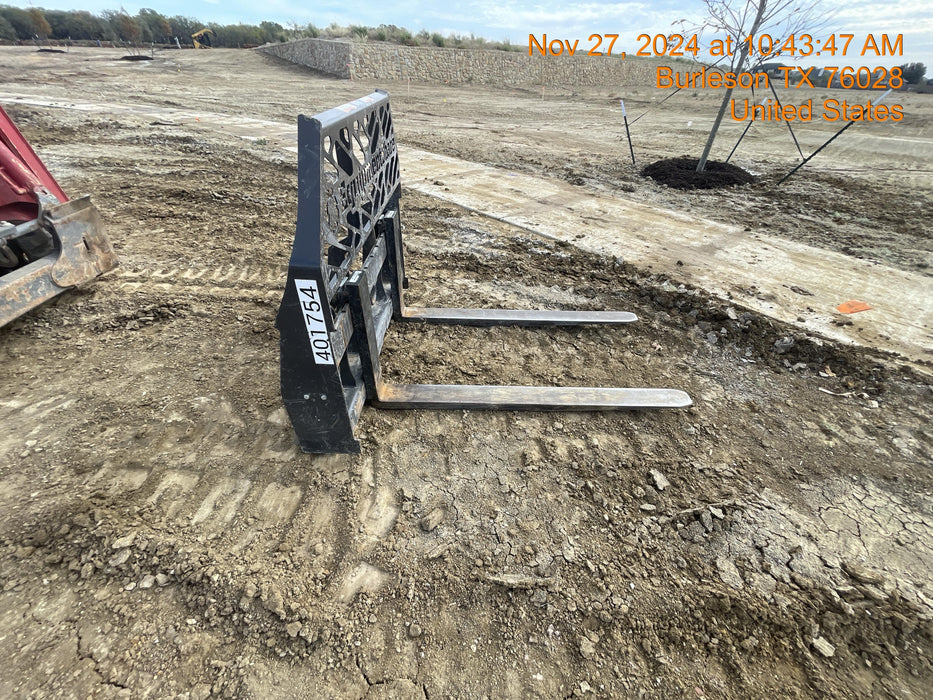 2024 PALADIN 48" Pallet Forks - Paladin