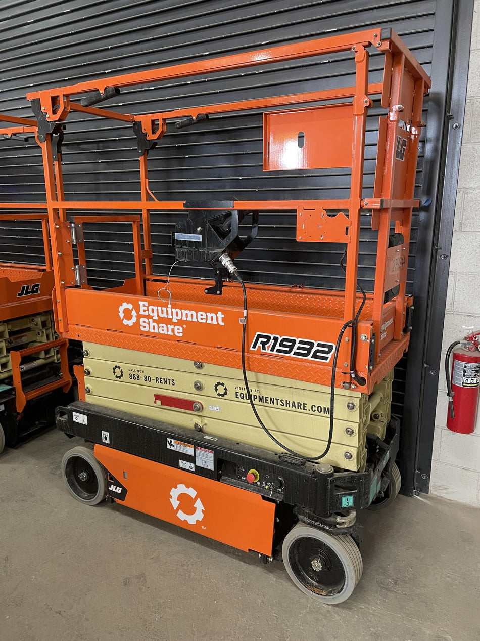 2022 JLG R1932