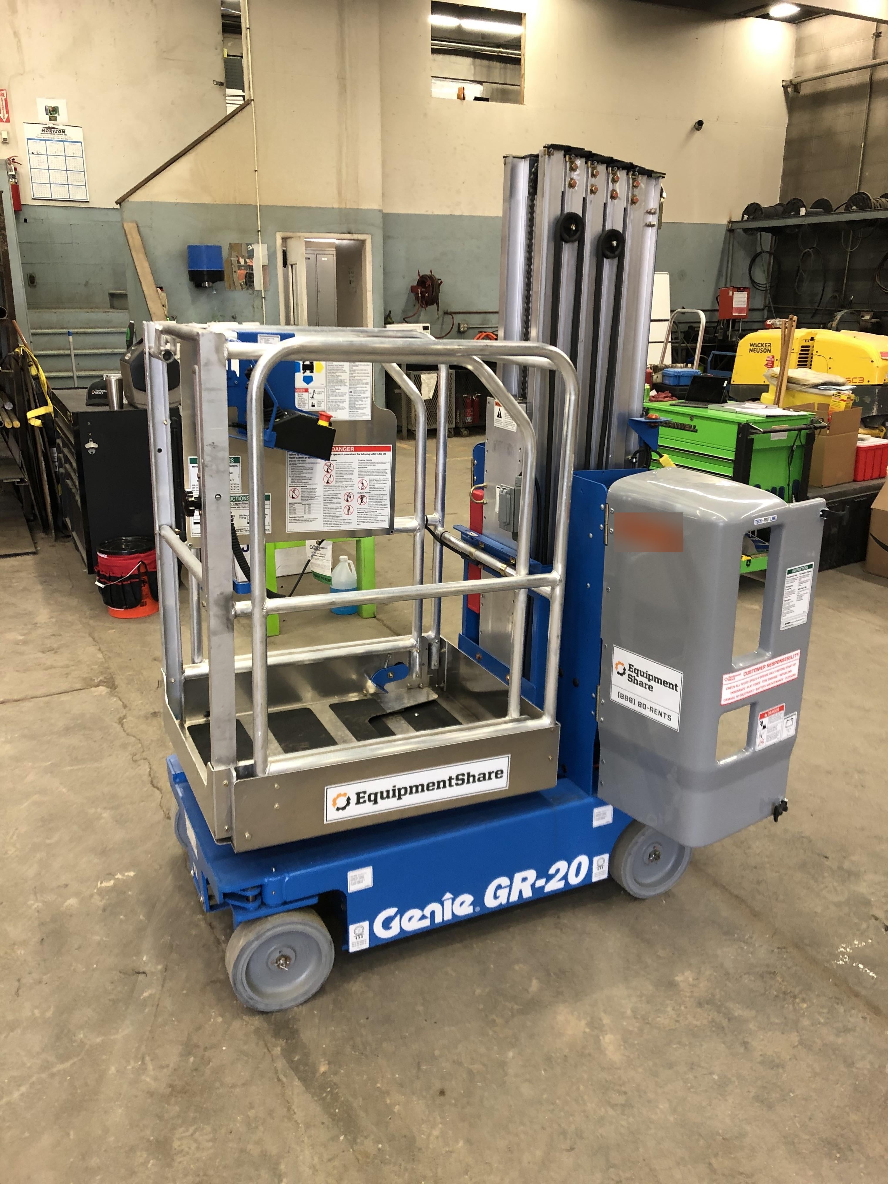 2019 GENIE GR-20
