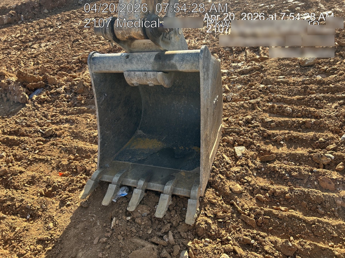 2023 CASE CX80C