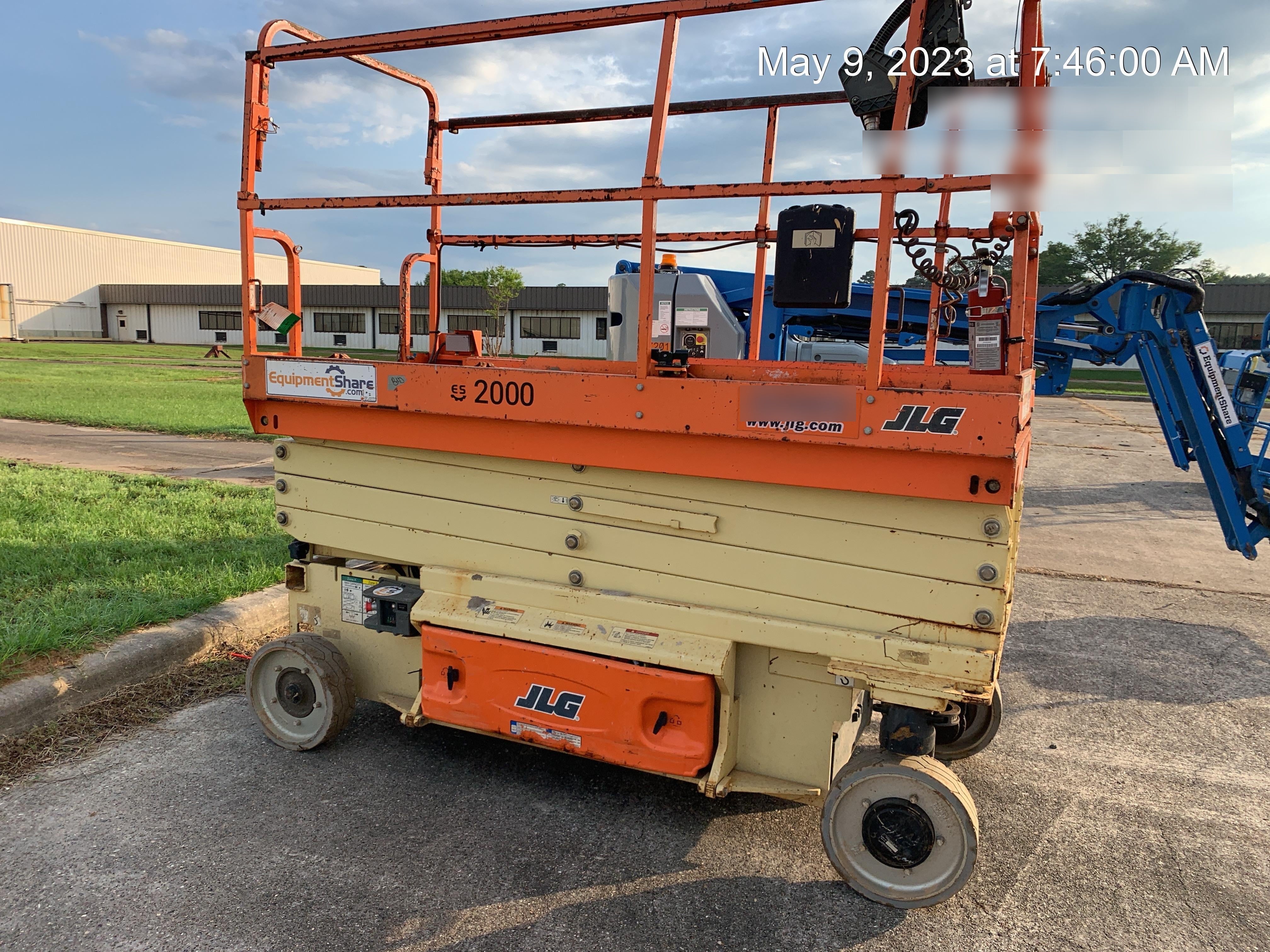 2016 JLG 3246ES