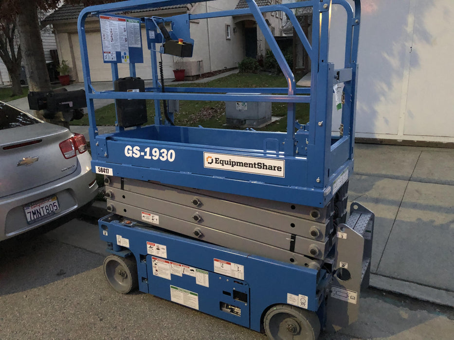 2019 Genie GS-1930 Half Height Swing Gate, 800W Inverter