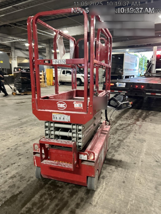 2020 MEC 1330SE Solid NM Tires, Steel Swing out Doors, LCS, Beacon, 900W Inverter