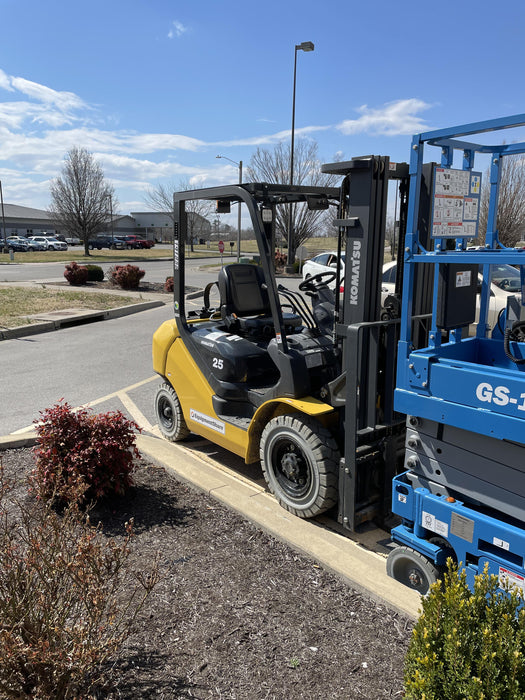 2021 KOMATSU FG25T-16