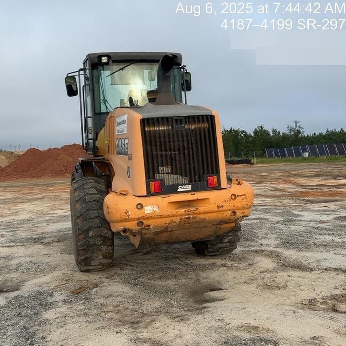 2016 Case 621F CLOSED CAB, JRB 416 STYLE HYD COUPLER