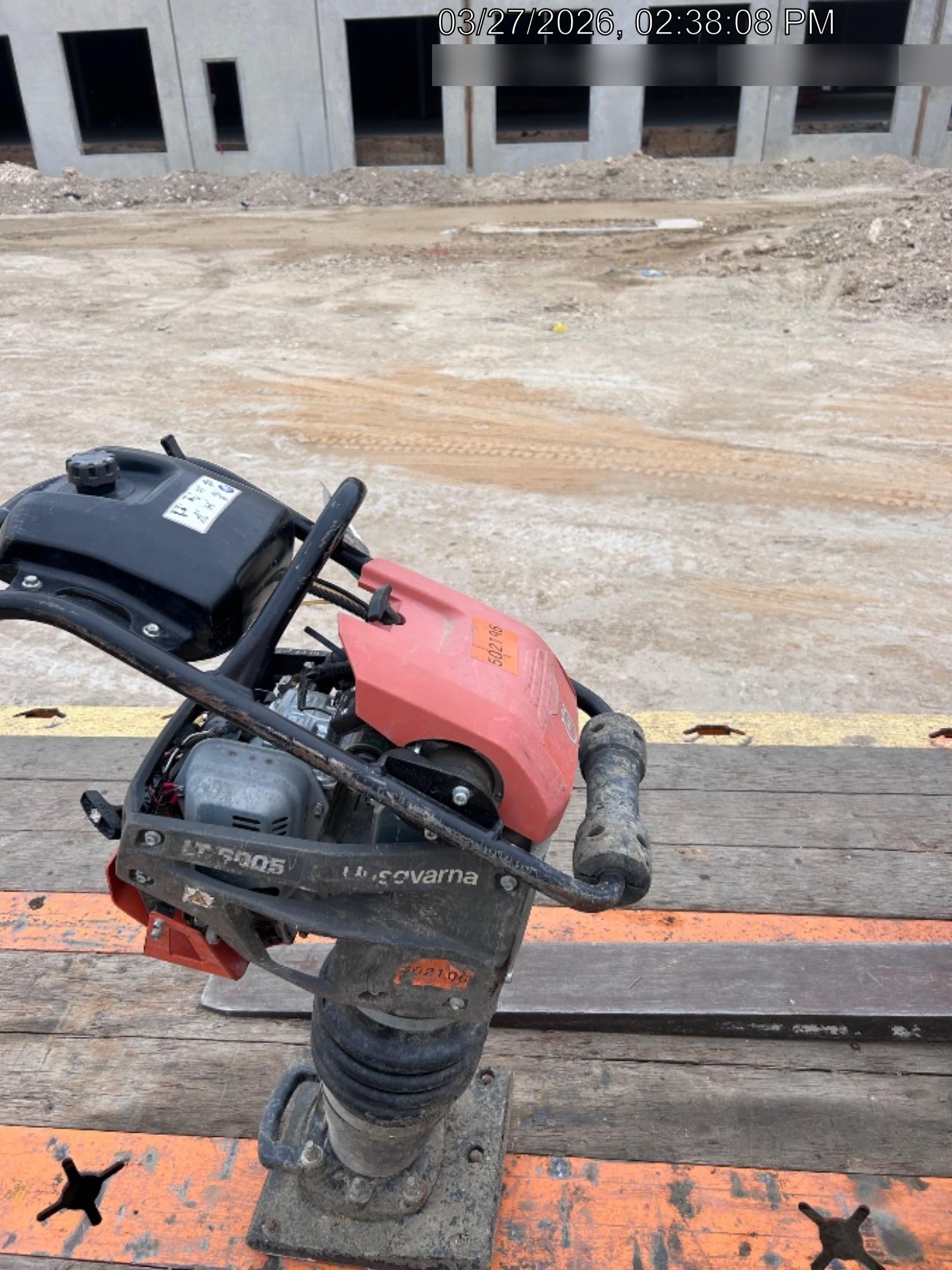 2025 HUSQVARNA LT6005