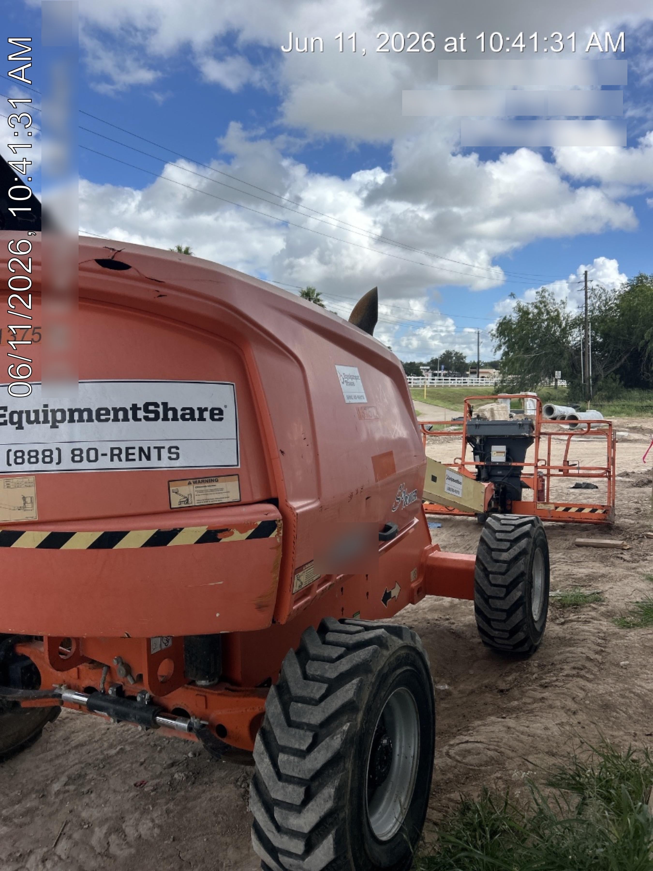 2021 JLG 400S