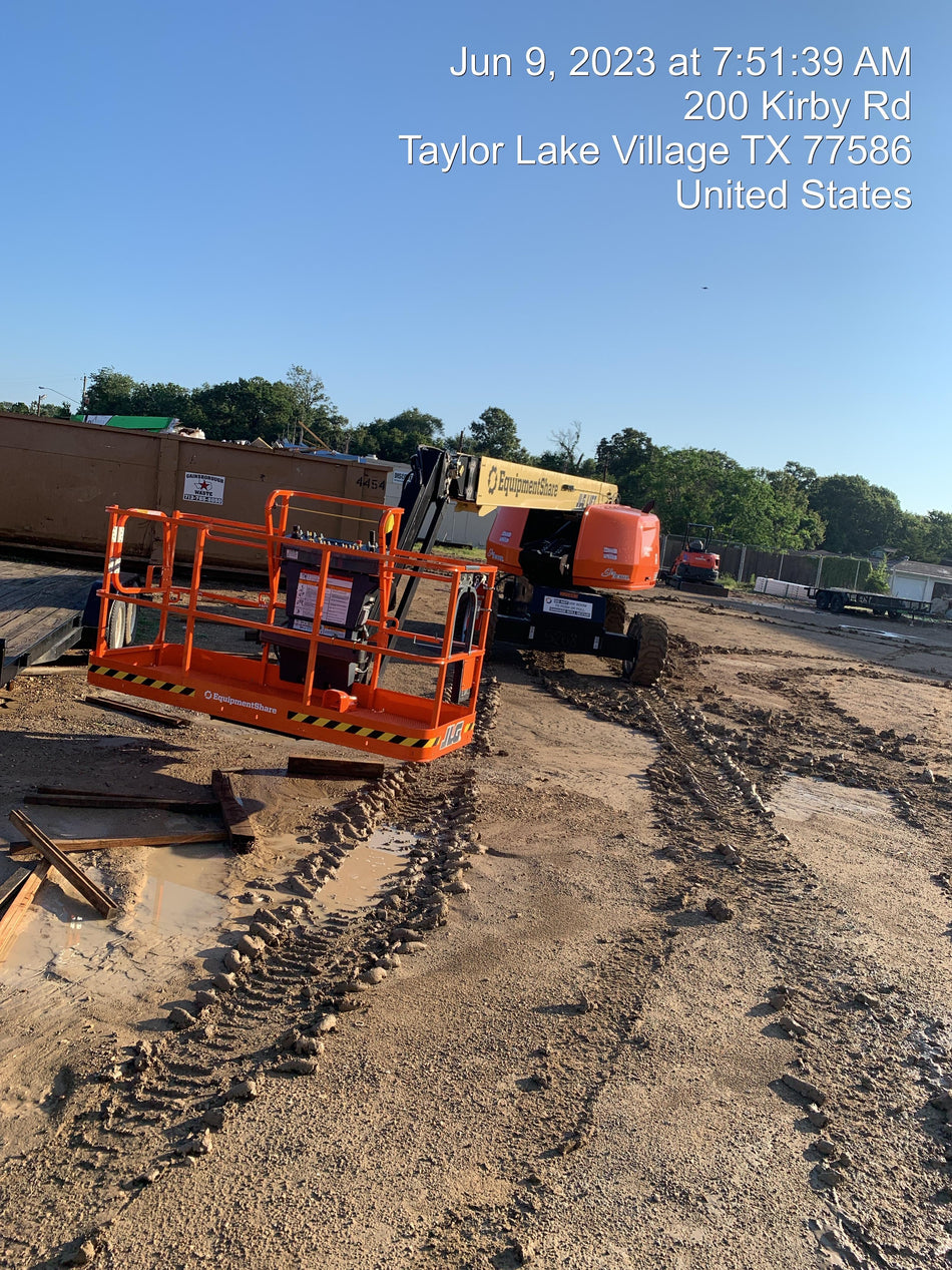 2023 JLG 660SJ