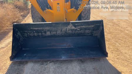 2025 JLG 1001100823