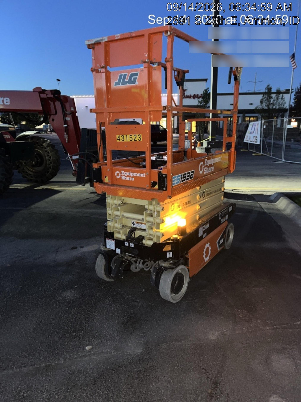 2024 JLG ES1932