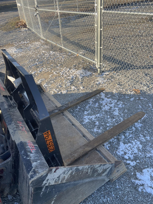 2022 PALADIN 48" Pallet Forks - Paladin