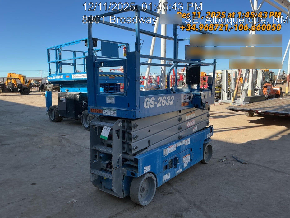 2020 Genie GS-2632 Solid NM Tires, Folding Rails with Half-Height Swing Gate, Beacon