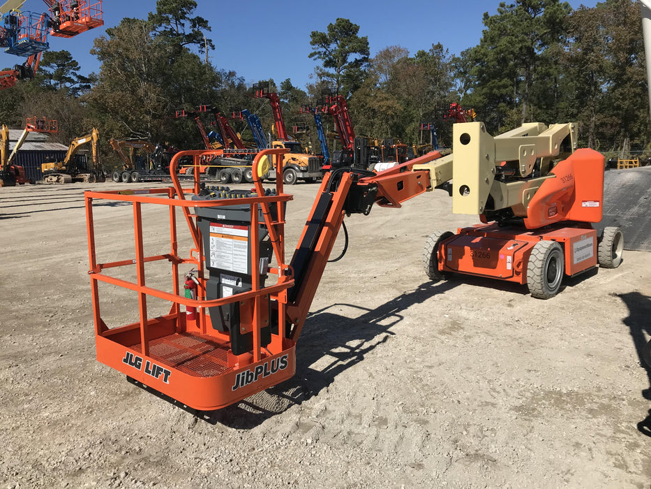 2019 JLG E400AJPN