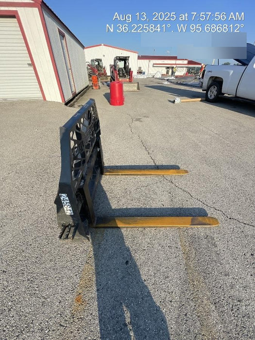 2022 PALADIN 48" Pallet Forks - Paladin