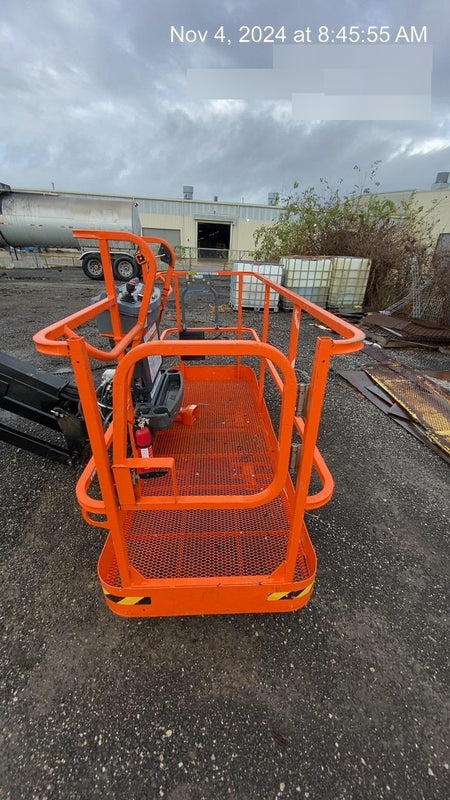 2023 JLG 660SJ