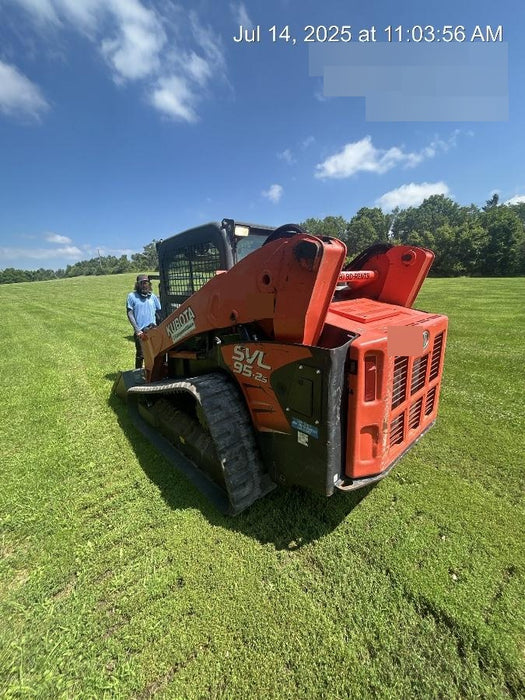 2019 Kubota SVL95-2S Cab/Heat/Air, Standard Tracks, Standard Flow w/Manual QC, 80" HD Bucket w/ Smooth Cutting Edge